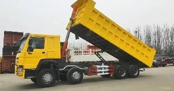 Howo 371 8x4