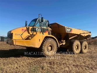 CAT 740