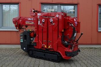 Unic URW-095