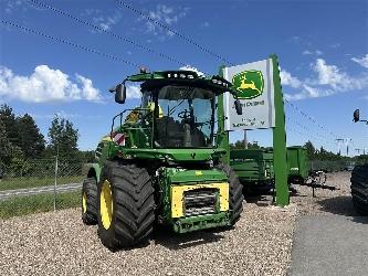 John Deere 8600