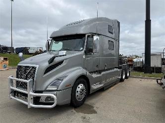 Volvo VNL860