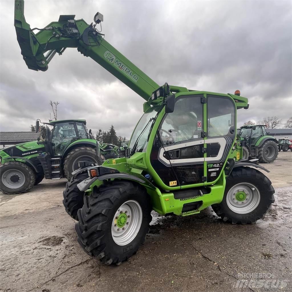 Merlo TF 42.7-140 農業用テレハンドラー