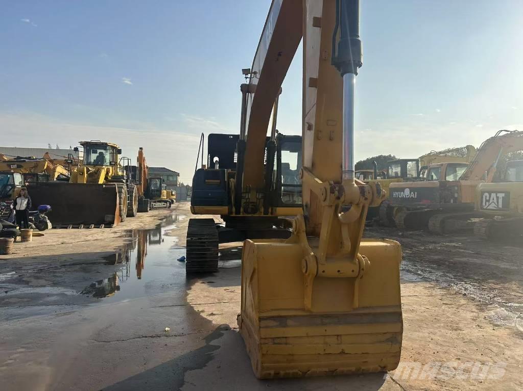 CAT 325 D 大型油圧ショベル12t以上（パワーショベル・ユンボ）