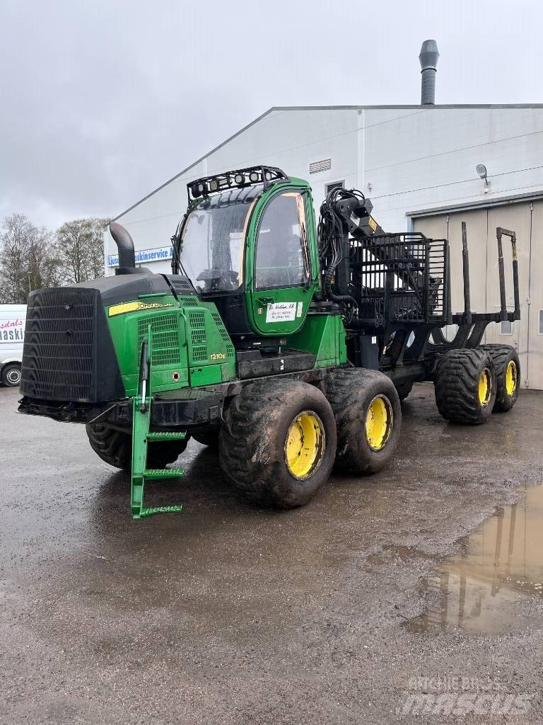 John Deere 1210 E フォワーダー
