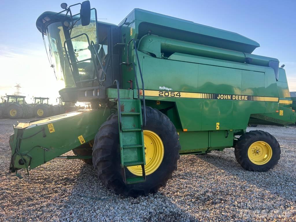 John Deere 2054 コンバイン