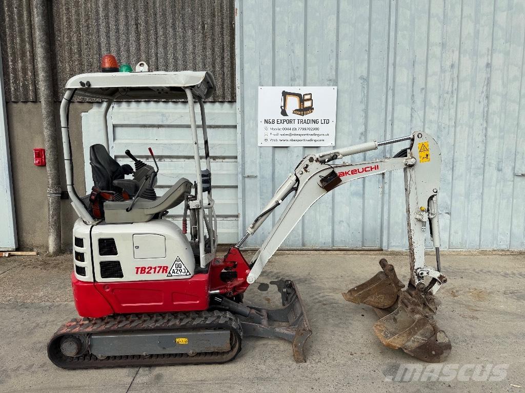 Takeuchi TB 217 R ミニ油圧ショベル 7t以下（ミニユンボ・ミニディガー）