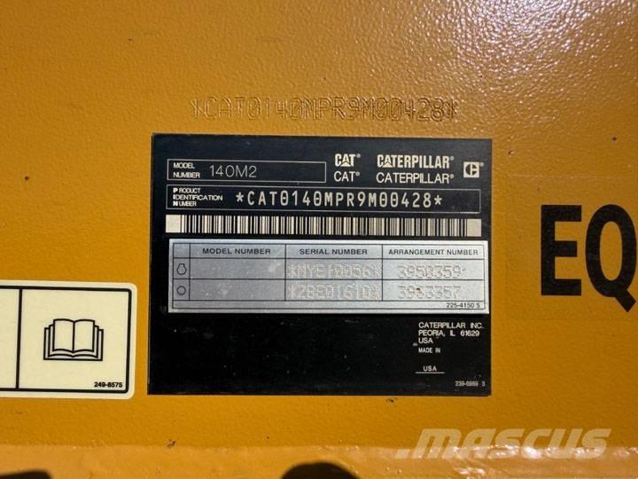 CAT 140 M 2 モーターグレーダー