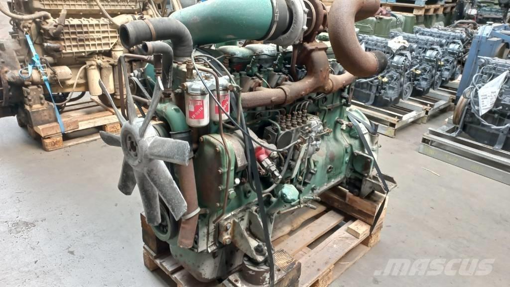 Volvo TD100A エンジン