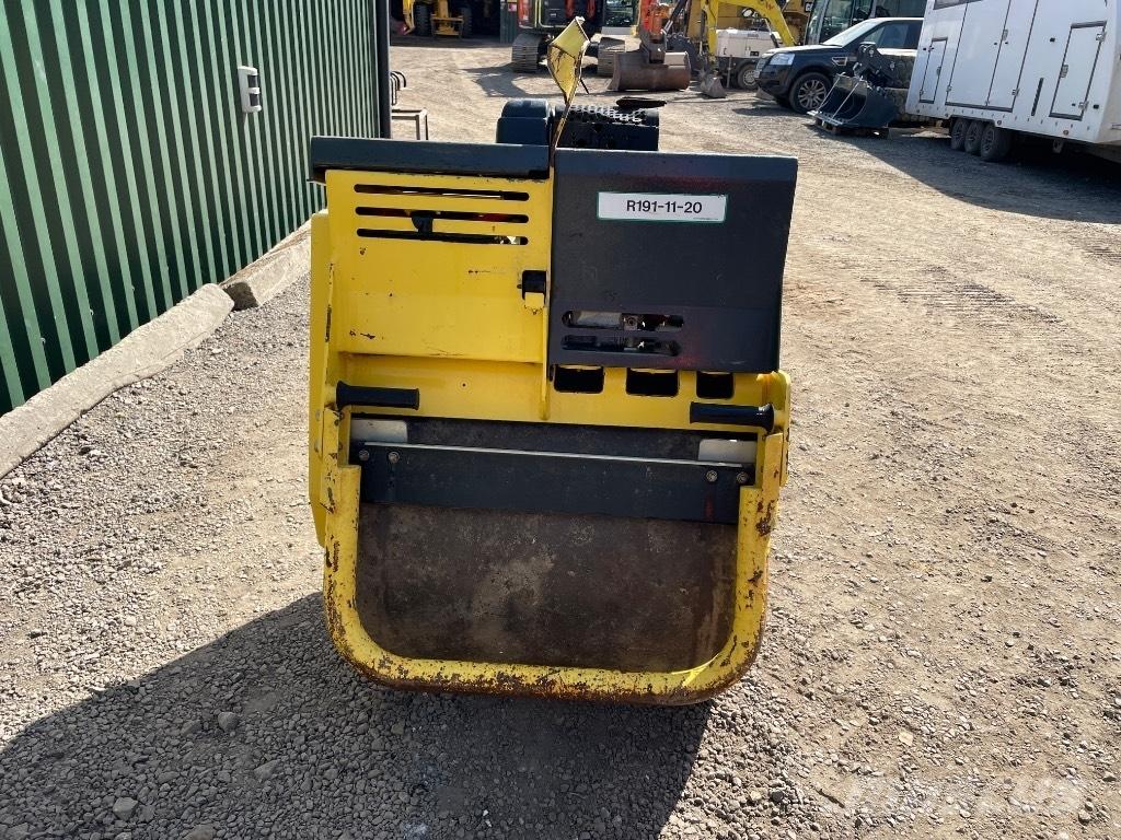 Bomag BW 71 E-2 振動ローラ