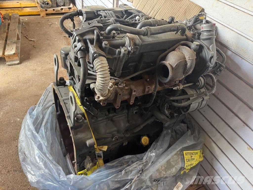  Motor FPT F5HFL413B エンジン