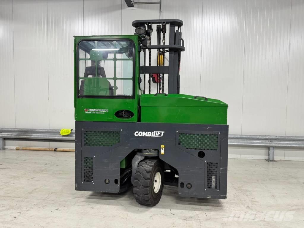 Combilift C 4000 E サイドローダー