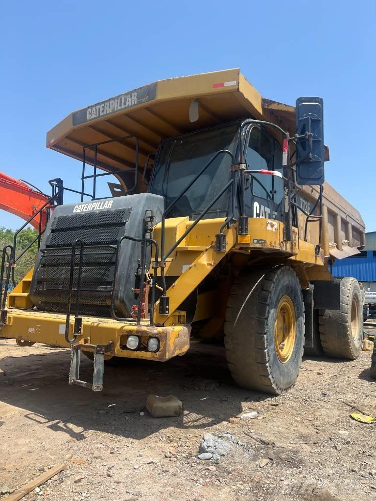 CAT 773F リジットフレーム式ダンプトラック