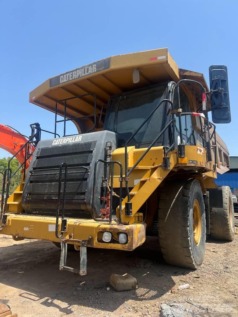 CAT 773F リジットフレーム式ダンプトラック
