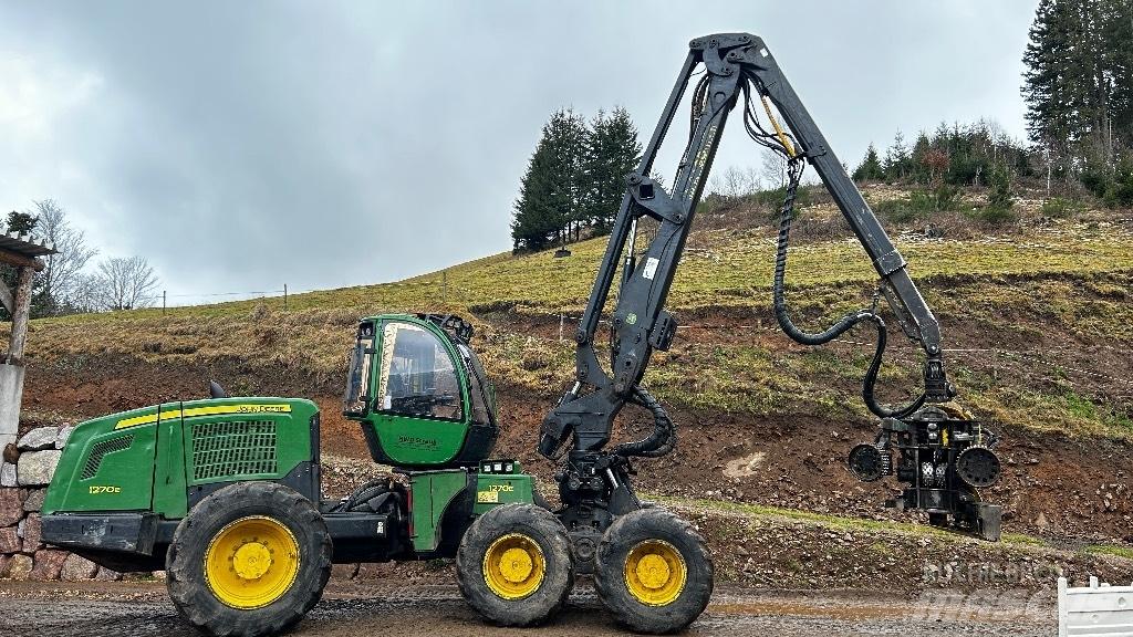 John Deere 1270 E ハーベスター