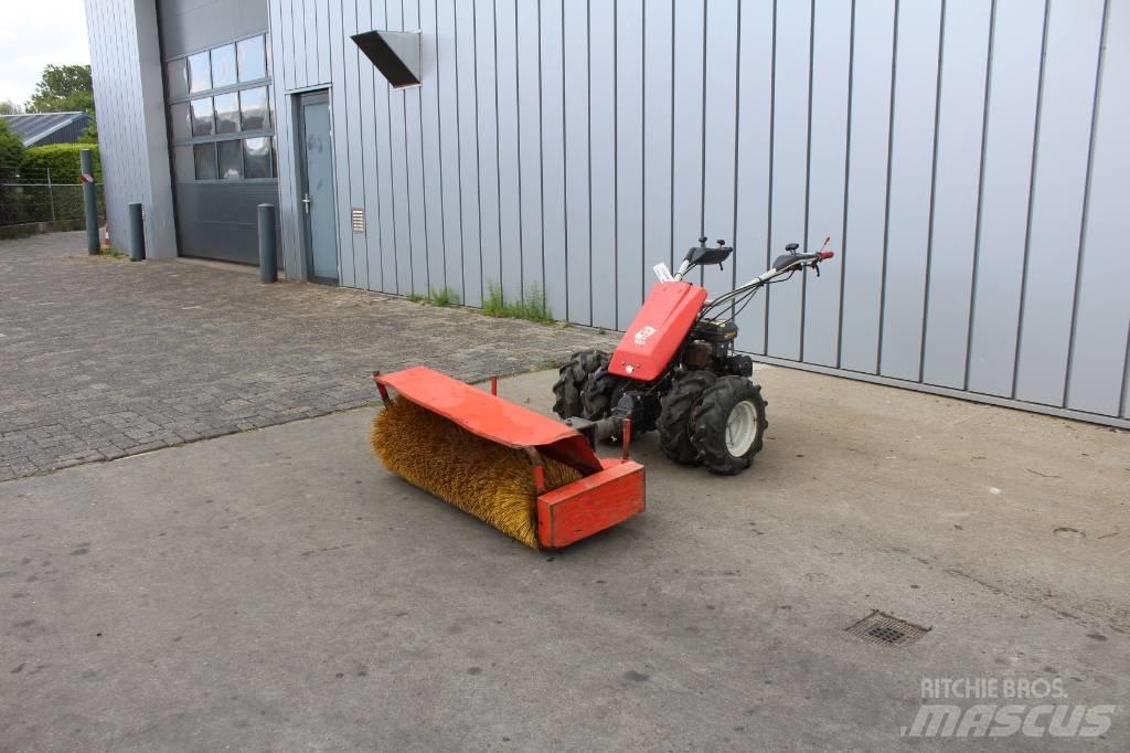 Reform M3D 路面清掃機