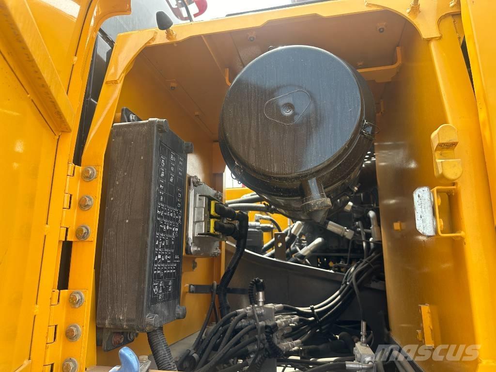 Volvo EC 250 D L 大型油圧ショベル12t以上（パワーショベル・ユンボ）
