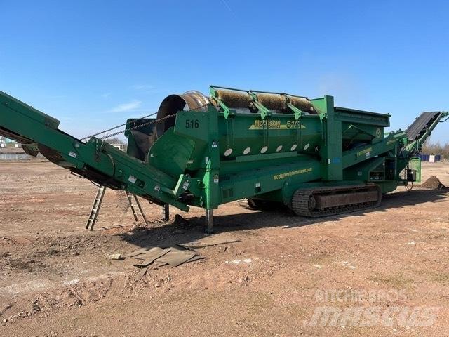 McCloskey 516RT 自走式スクリーン