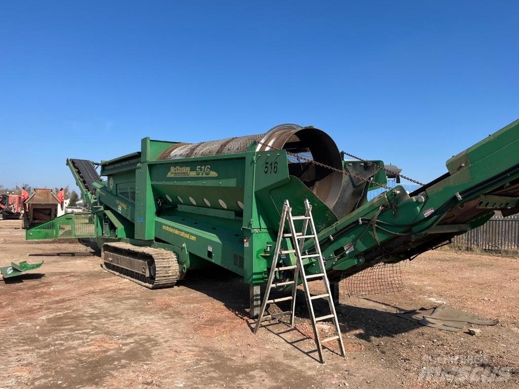 McCloskey 516RT 自走式スクリーン