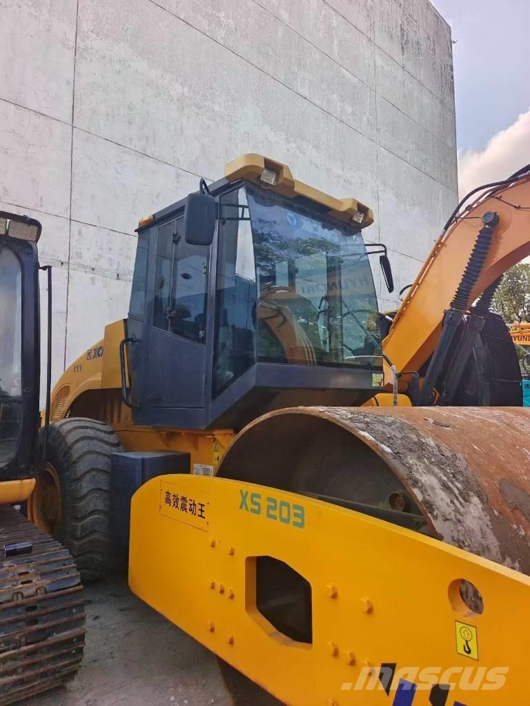 XCMG XS 203 J 振動ローラ