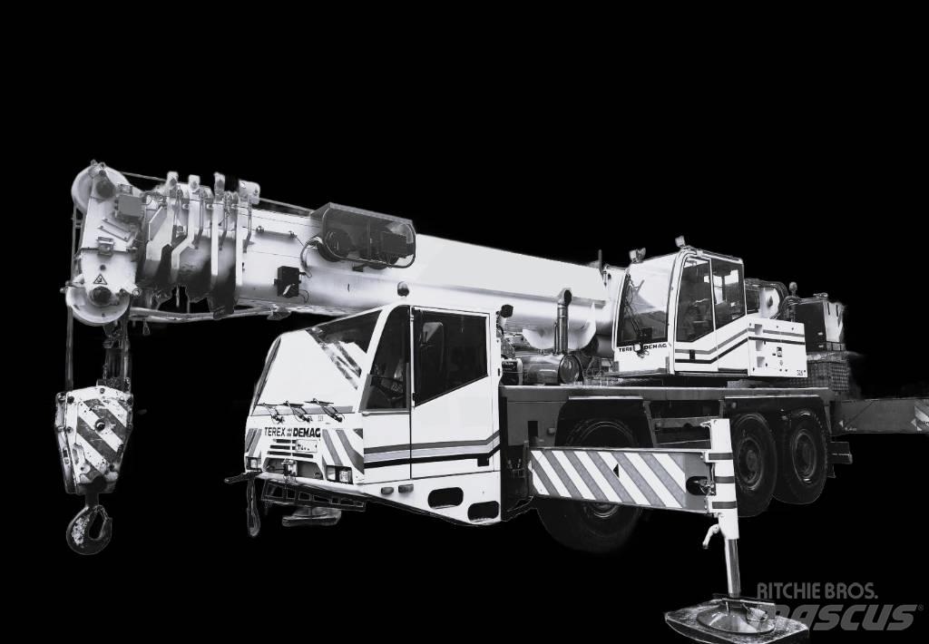 Terex Demag AC 50-1 オールテレーンクレーン