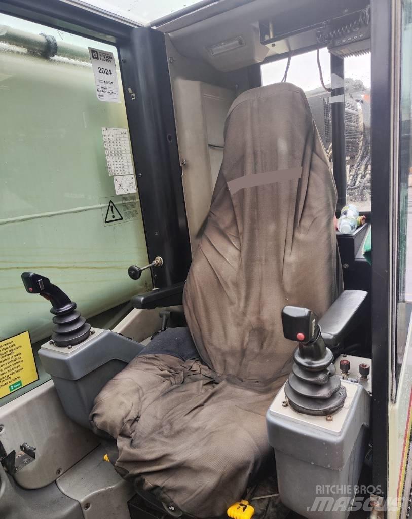 Terex Demag AC 50-1 オールテレーンクレーン