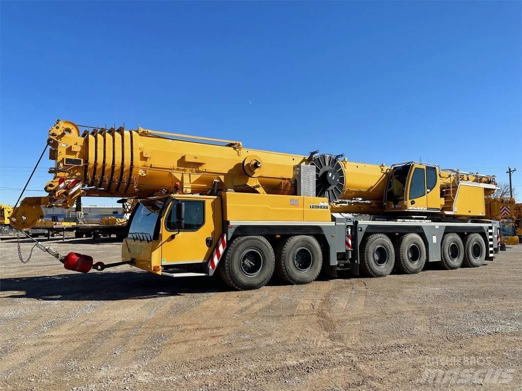 Liebherr LTM 1300 オールテレーンクレーン