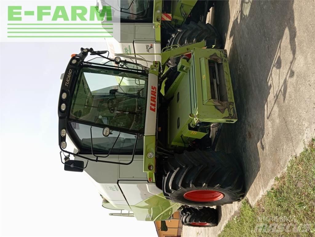 CLAAS Tucano 330 コンバイン