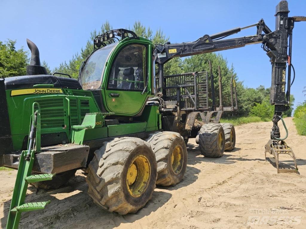 John Deere 1210 G ハーベスター