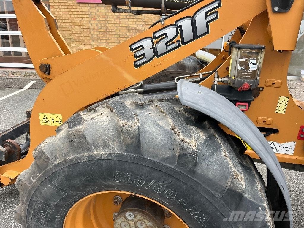 CASE 321 F ホイールローダー・タイヤショベル
