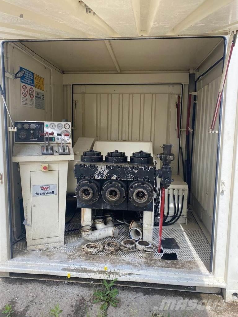  TECNIWELL TW 400 コンクリートポンプ車