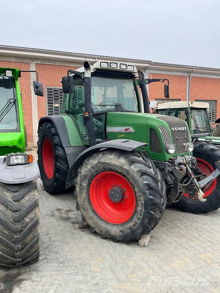 Fendt 716 Vario トラクター