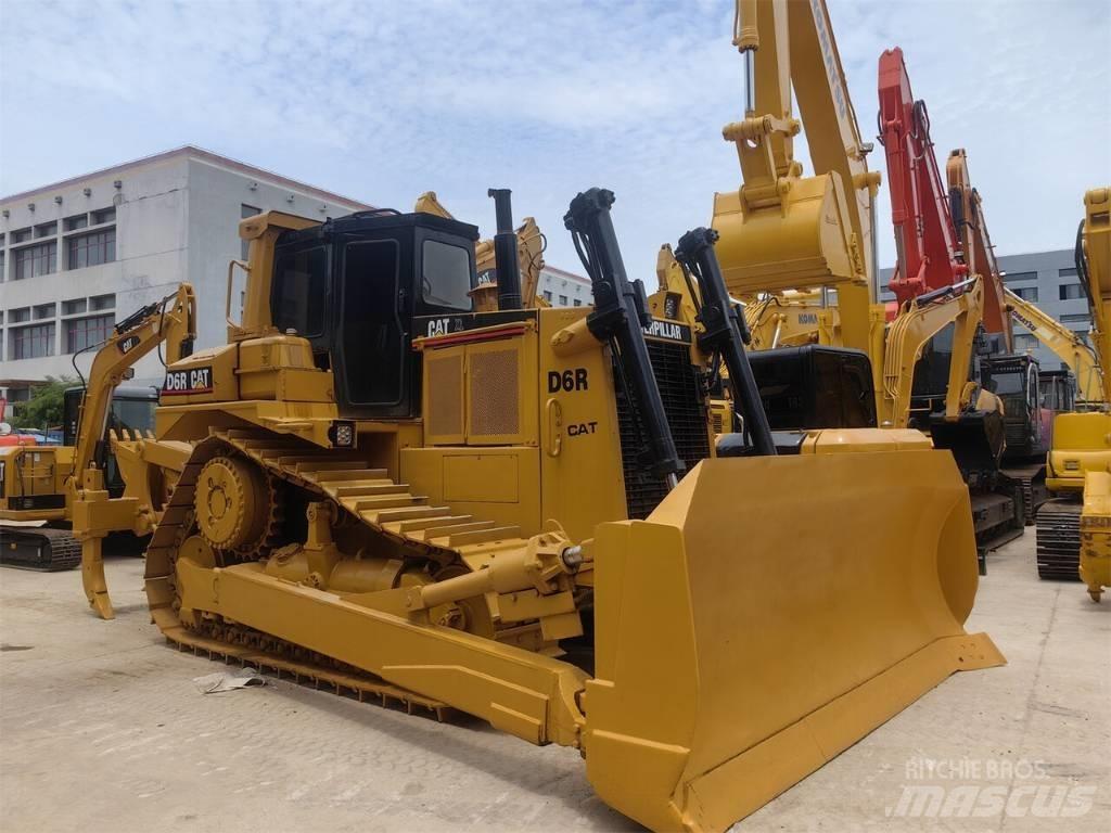 CAT D 6 R ブルドーザー