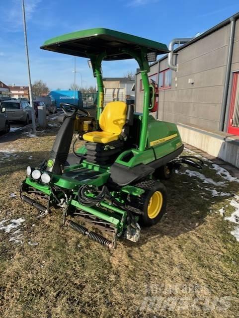 John Deere 7200 A フェアウェイモア/芝刈り機
