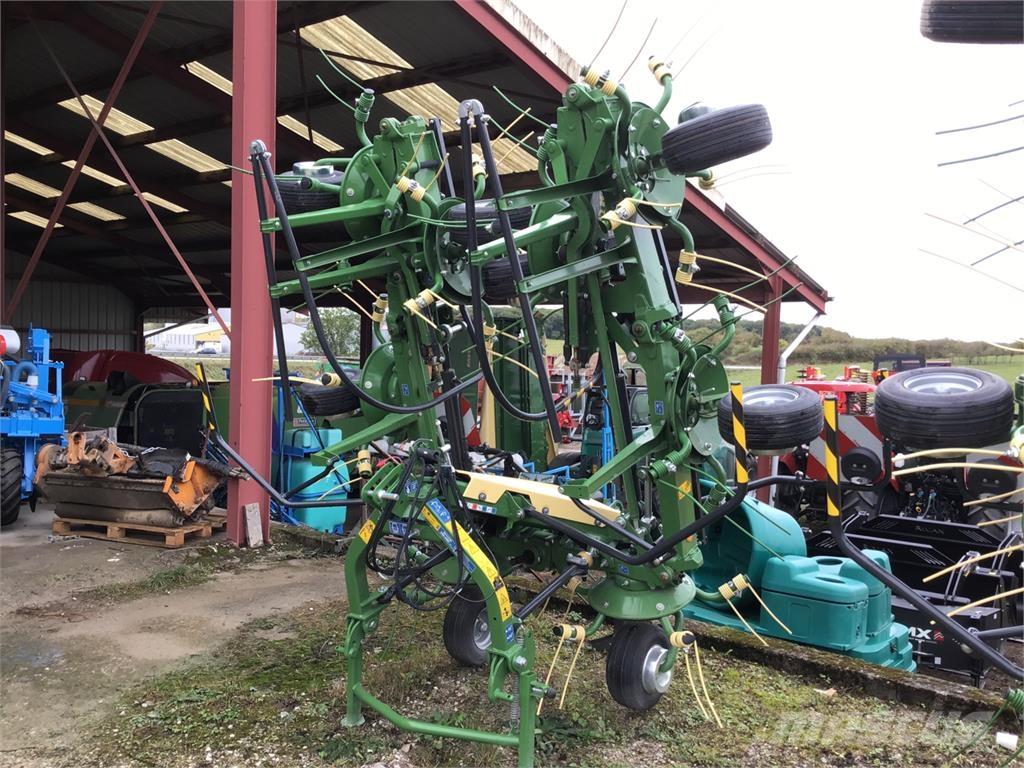 Krone Vendro 820 テッダー・テッダーレーキ