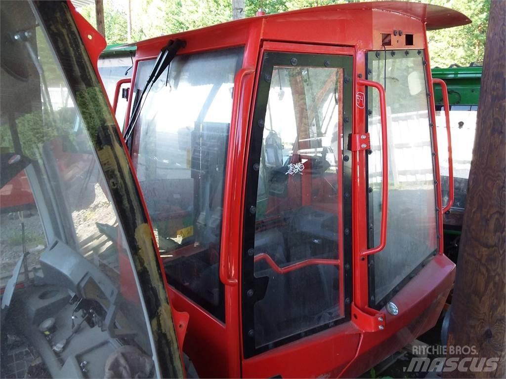 Komatsu 895 キャビン及び内装
