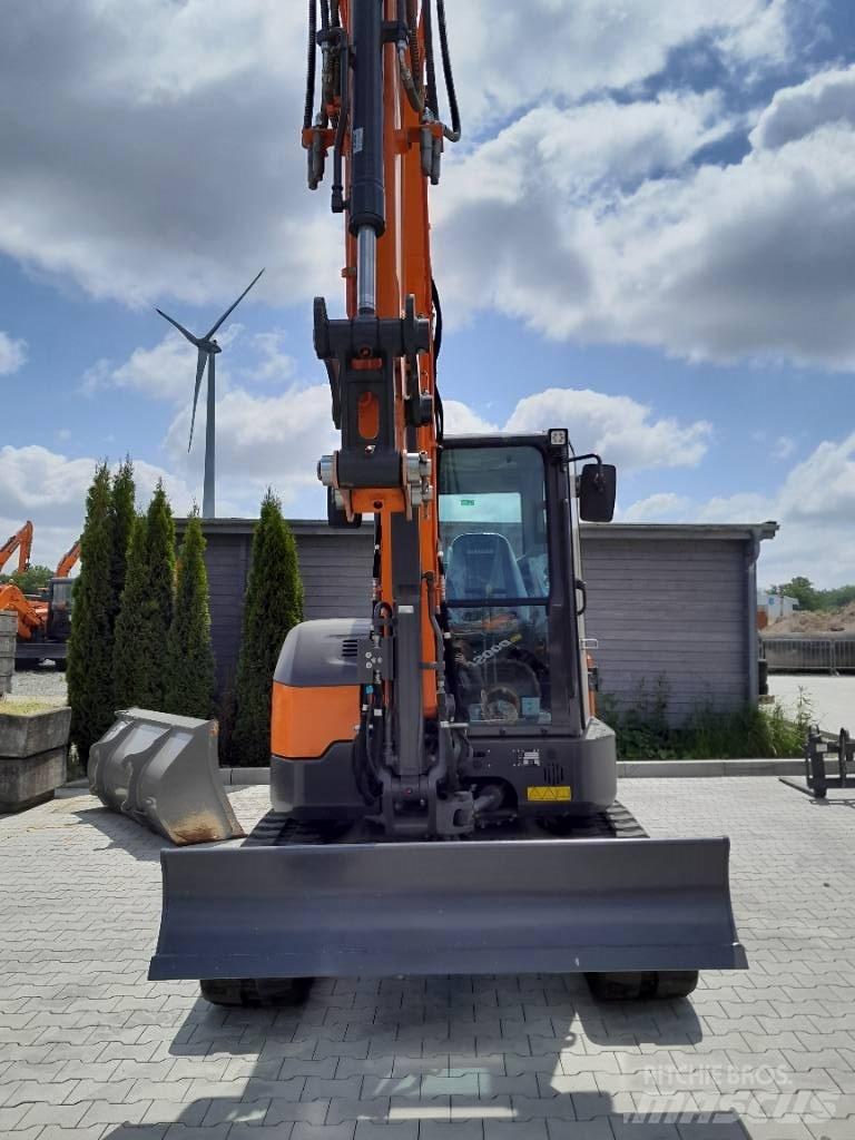 Doosan DX 63-7 ミニ油圧ショベル 7t以下（ミニユンボ・ミニディガー）