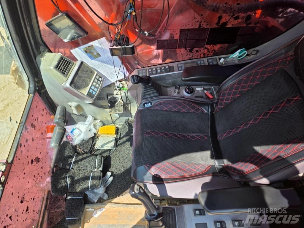 Doosan DX 300 LCA 大型油圧ショベル12t以上（パワーショベル・ユンボ）
