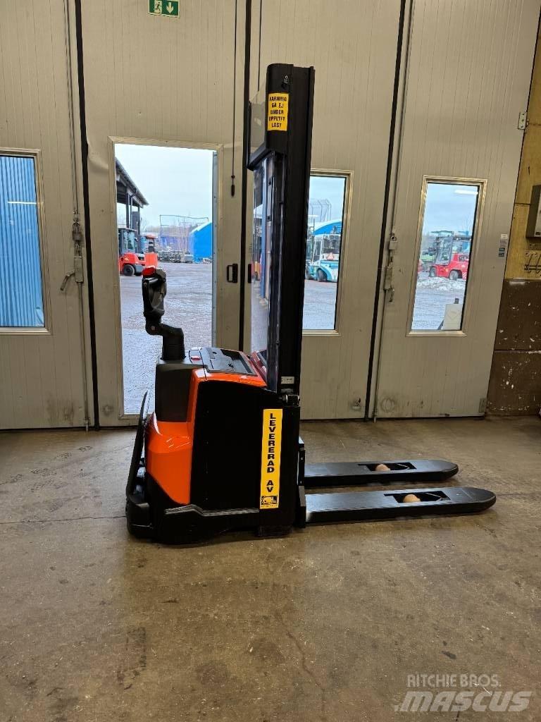 BT truck SWE 120 ウォーキンフォークリフト