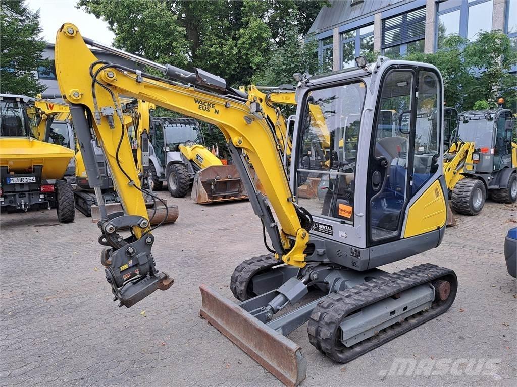 Wacker Neuson ET24 大型油圧ショベル12t以上（パワーショベル・ユンボ）