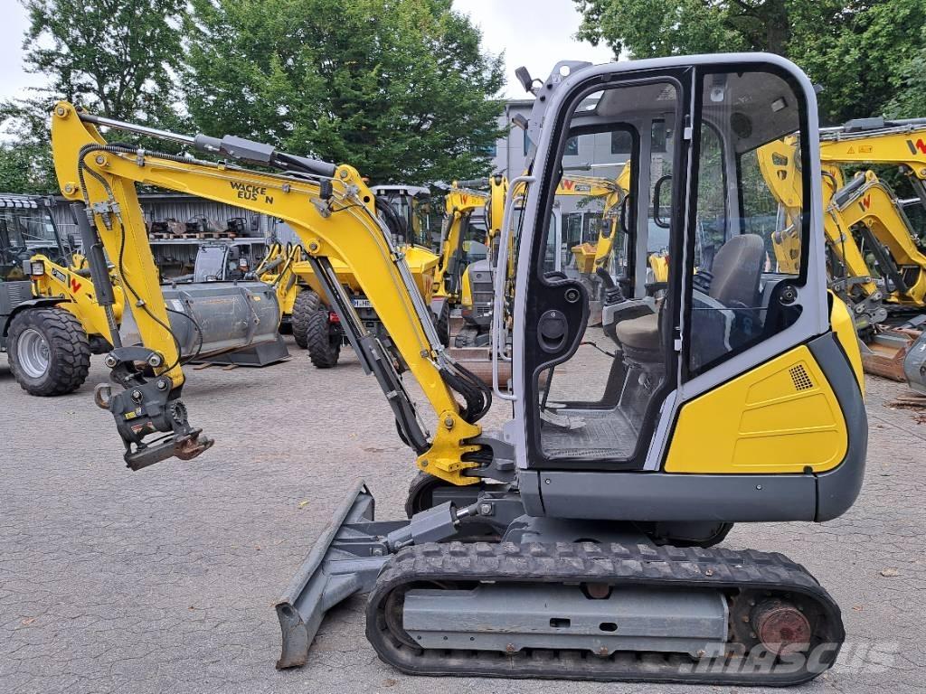 Wacker Neuson ET24 大型油圧ショベル12t以上（パワーショベル・ユンボ）
