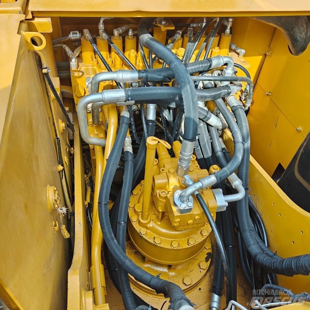 CAT 323D2 大型油圧ショベル12t以上（パワーショベル・ユンボ）