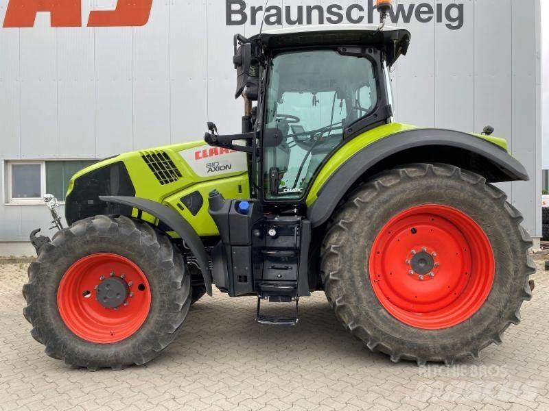 CLAAS AXION 810 トラクター