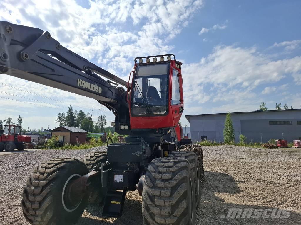 Komatsu 931 XC ハーベスター