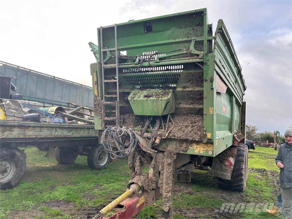 Strautmann PS 2401 肥料散布機