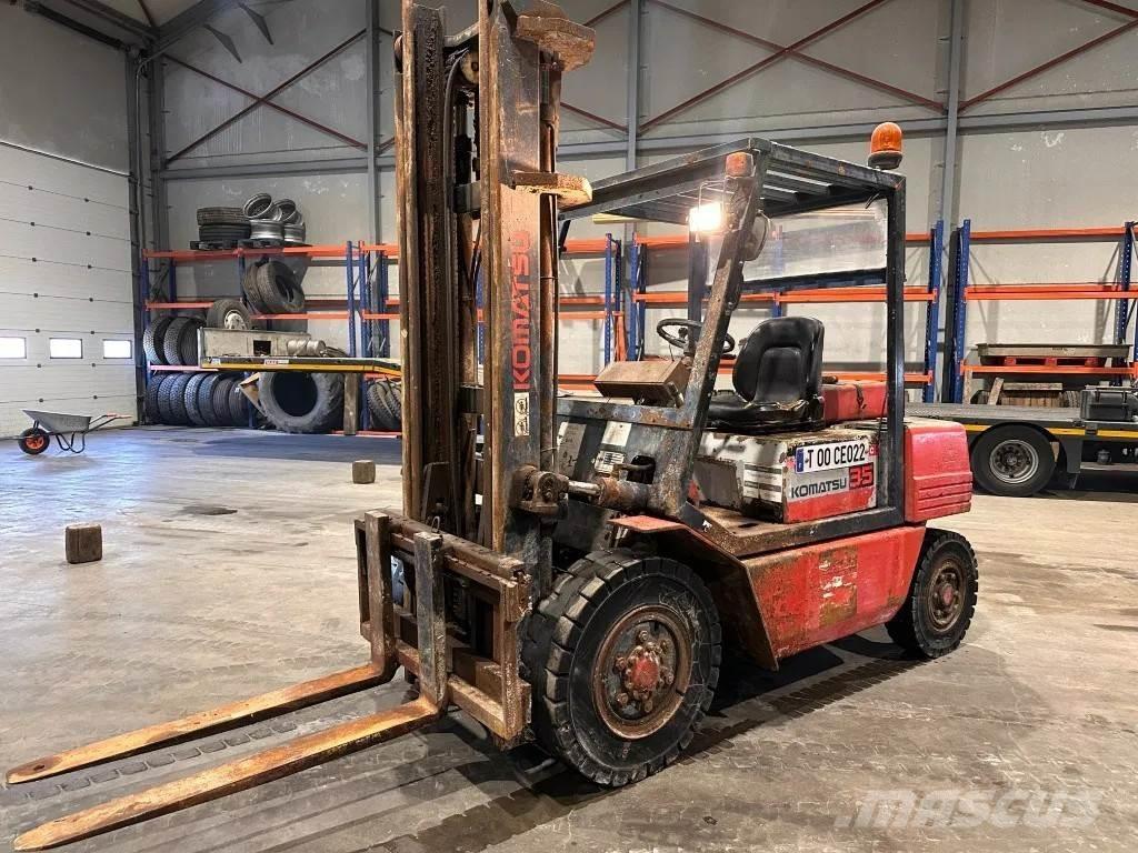 Komatsu FD 35 ディーゼル・軽油
