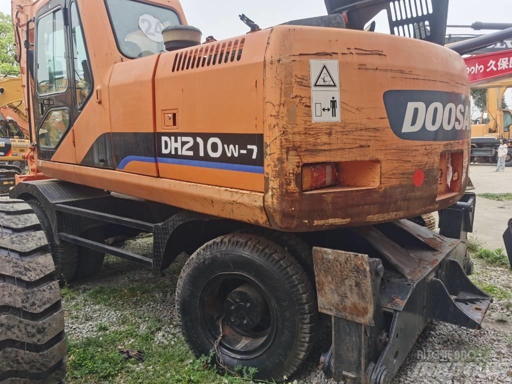 Doosan DH 210 W-7 ホイール式油圧ショベル（パワーショベル・ユンボ・バックホー）