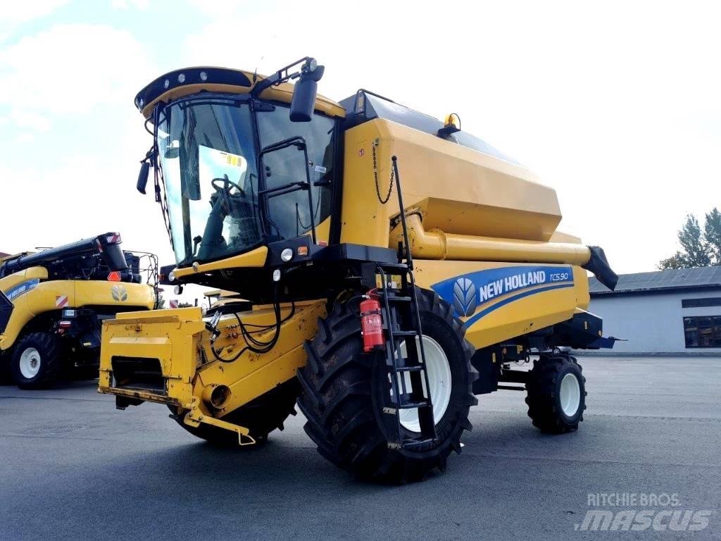 New Holland TC 5.70 コンバイン