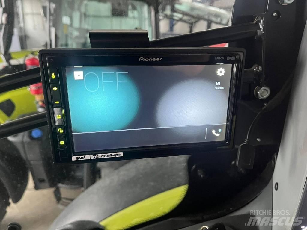 John Deere T 660i コンバイン