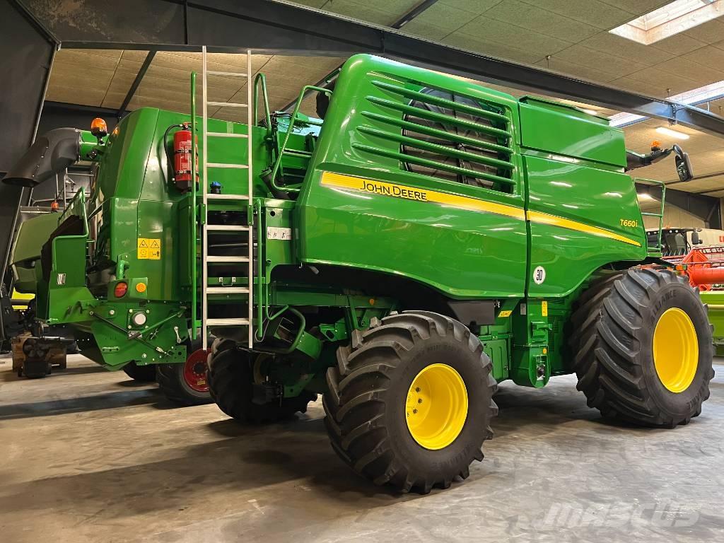 John Deere T 660i コンバイン