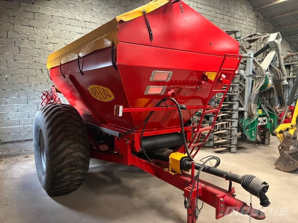 Bredal K 65 ミネラル散布機